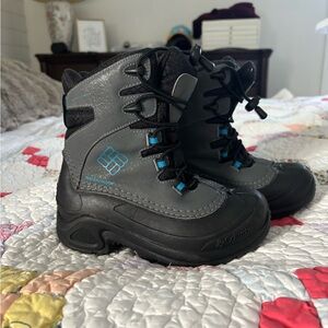 Columbia Kids' Black and Gray waterproof Snow Boots - Size 1
